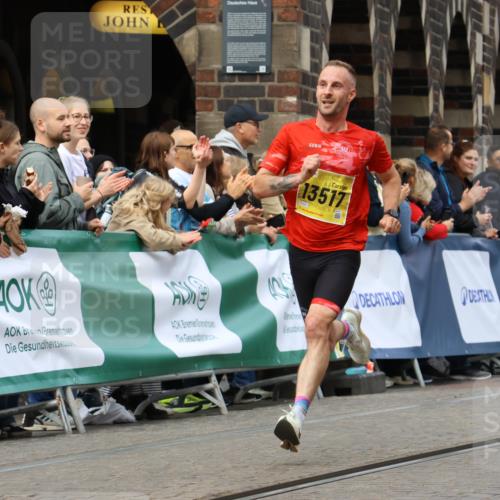 13.09.2026 - 21. swb-Marathon Bremen Strokosch-Dieckow http://msf.ph/oto/10283375 13.09.2026 10:29:34 Ziel 10597, 13517, 13557, 13604, 13510, 13579, 13623 meine-sportfotos.de