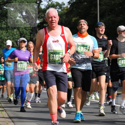 13.09.2026 - 21. swb-Marathon Bremen TobiasT http://msf.ph/oto/10283384 13.09.2026 12:04:43 Laufen 6102, 21, 9914, 6775, 17, 4957, 12, 697 meine-sportfotos.de