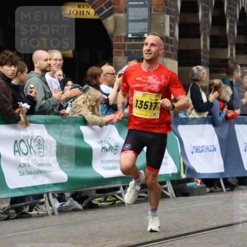 13.09.2026 - 21. swb-Marathon Bremen Strokosch-Dieckow http://msf.ph/oto/10283385 13.09.2026 10:29:34 Ziel 10597, 13517, 13557, 13604, 13510, 13579, 13623 meine-sportfotos.de