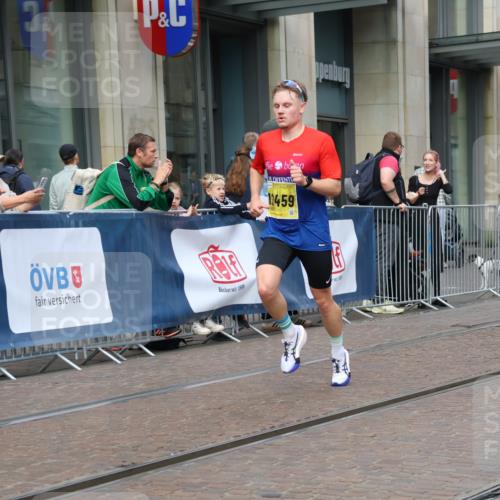 13.09.2026 - 21. swb-Marathon Bremen Strokosch-Dieckow http://msf.ph/oto/10283392 13.09.2026 10:33:41 Ziel 10797, 13541, 13605, 10366, 10475, 11059, 11481, 11652, 12459, 13530 meine-sportfotos.de