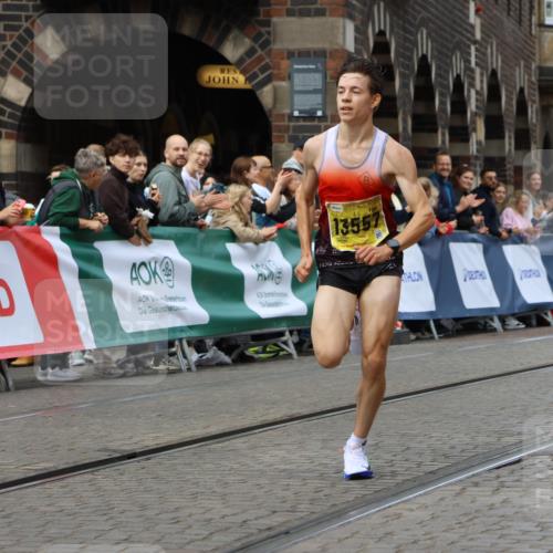 13.09.2026 - 21. swb-Marathon Bremen Strokosch-Dieckow http://msf.ph/oto/10283400 13.09.2026 10:29:35 Ziel 10597, 13517, 13557, 13604, 13510, 13579, 13623 meine-sportfotos.de