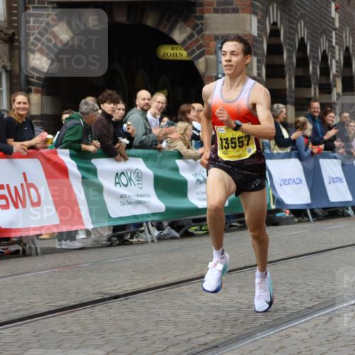 13.09.2026 - 21. swb-Marathon Bremen Strokosch-Dieckow http://msf.ph/oto/10283404 13.09.2026 10:29:35 Ziel 10597, 13517, 13557, 13604, 13510, 13579, 13623 meine-sportfotos.de