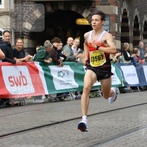 13.09.2026 - 21. swb-Marathon Bremen Strokosch-Dieckow http://msf.ph/oto/10283410 13.09.2026 10:29:35 Ziel 10597, 13517, 13557, 13604, 13510, 13579, 13623 meine-sportfotos.de