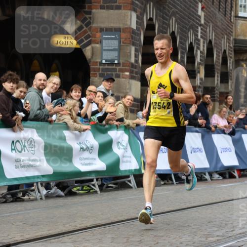 13.09.2026 - 21. swb-Marathon Bremen Strokosch-Dieckow http://msf.ph/oto/10283429 13.09.2026 10:29:37 Ziel 10597, 13517, 13542, 13557, 13604, 13510, 13579, 13623 meine-sportfotos.de