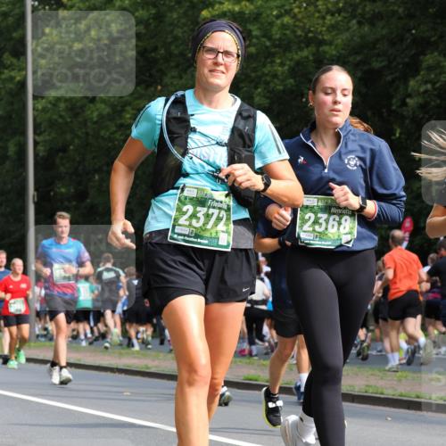 13.09.2026 - 21. swb-Marathon Bremen TobiasT http://msf.ph/oto/10283447 13.09.2026 12:05:00 Laufen 2372, 8088, 21, 26, 2368, 8089 meine-sportfotos.de
