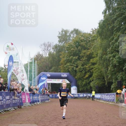 13.09.2026 - Airport Race Dennis Weichert http://msf.ph/oto/10283452 13.09.2026 10:23:29 Ziel 5028 meine-sportfotos.de