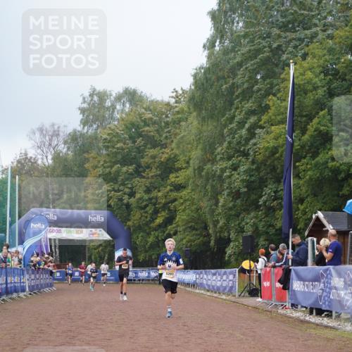 13.09.2026 - Airport Race Dennis Weichert http://msf.ph/oto/10283468 13.09.2026 10:23:40 Ziel 5203 meine-sportfotos.de