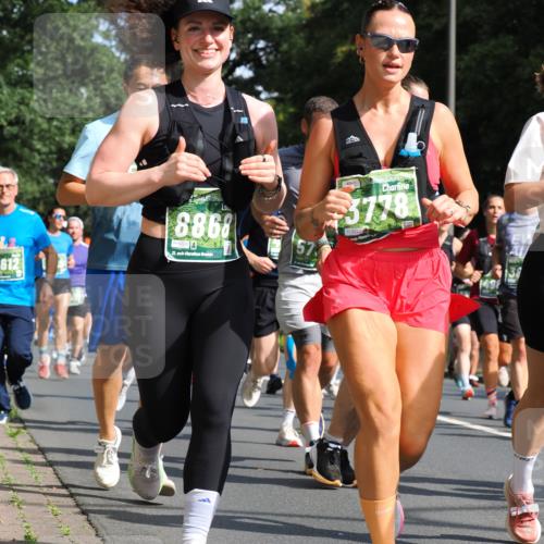 13.09.2026 - 21. swb-Marathon Bremen TobiasT http://msf.ph/oto/10283606 13.09.2026 12:05:34 Laufen 612, 8868, 6228, 21, 26, 3778, 6222, 57 meine-sportfotos.de