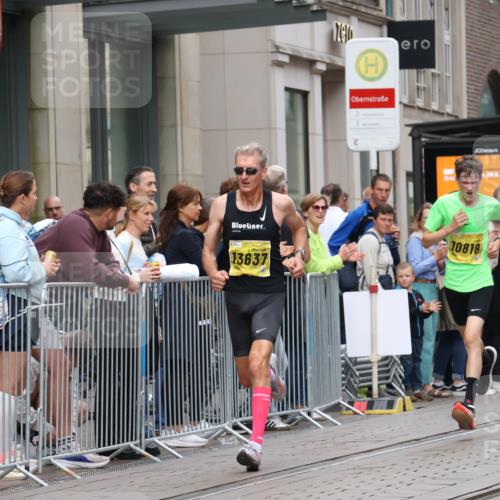 13.09.2026 - 21. swb-Marathon Bremen Strokosch-Dieckow http://msf.ph/oto/10283624 13.09.2026 10:34:34 Ziel 11197, 11964, 12358, 12413, 12540, 13588, 13601, 13625, 10818, 11418, 13610, 13633, 13637 meine-sportfotos.de