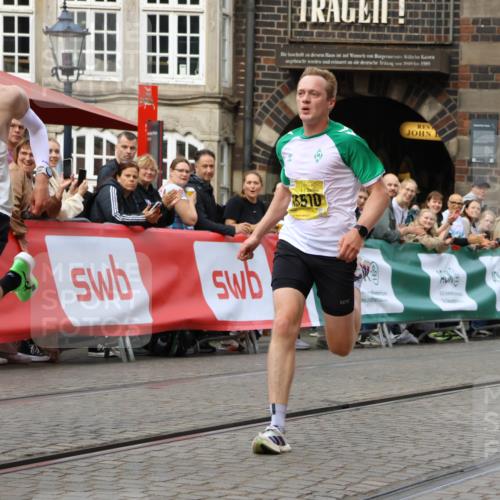 13.09.2026 - 21. swb-Marathon Bremen Strokosch-Dieckow http://msf.ph/oto/10283644 13.09.2026 10:29:54 Ziel 11234, 13510, 13517, 13542, 13557, 13579, 13623 meine-sportfotos.de
