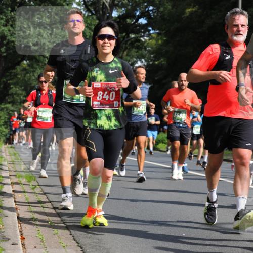 13.09.2026 - 21. swb-Marathon Bremen TobiasT http://msf.ph/oto/10283715 13.09.2026 12:06:14 Laufen 390, 840, 0199, 21, 3486 meine-sportfotos.de
