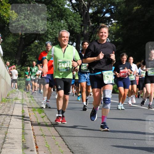 13.09.2026 - 21. swb-Marathon Bremen TobiasT http://msf.ph/oto/10283801 13.09.2026 12:06:31 Laufen 5483, 2014, 2028, 3974 meine-sportfotos.de