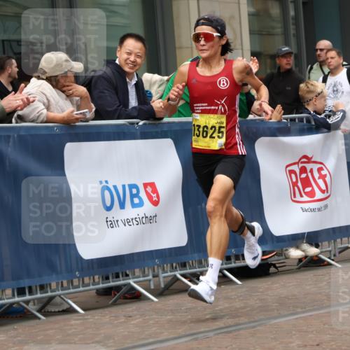 13.09.2026 - 21. swb-Marathon Bremen Strokosch-Dieckow http://msf.ph/oto/10283866 13.09.2026 10:34:56 Ziel 10261, 10262, 10994, 11068, 11176, 11345, 11512, 13505, 13514, 13540, 13560, 13590, 13619, 10818, 11197, 11964, 12358, 12413, 12540, 13588, 13601, 13625, 13637 meine-sportfotos.de