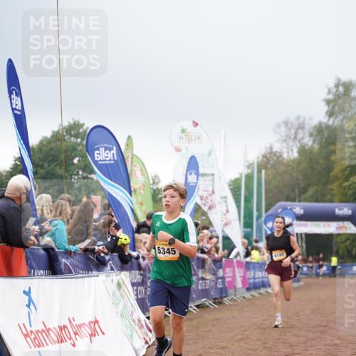 13.09.2026 - Airport Race Dennis Weichert http://msf.ph/oto/10283964 13.09.2026 10:24:13 Ziel 4180, 5136, 5298, 5345, 5369 meine-sportfotos.de