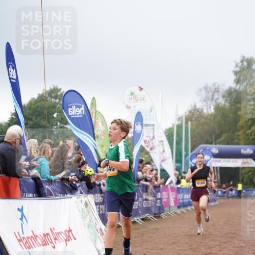 13.09.2026 - Airport Race Dennis Weichert http://msf.ph/oto/10283970 13.09.2026 10:24:13 Ziel 4180, 5136, 5298, 5345, 5369 meine-sportfotos.de