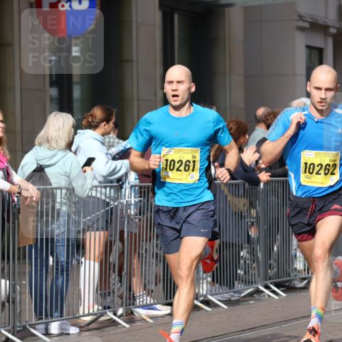 13.09.2026 - 21. swb-Marathon Bremen Strokosch-Dieckow http://msf.ph/oto/10283973 13.09.2026 10:35:08 Ziel 10994, 11068, 11176, 11345, 11512, 12289, 13514, 13540, 13583, 13590, 13619, 10261, 10262, 11197, 11964, 13505, 13560, 13588, 13601, 13625 meine-sportfotos.de