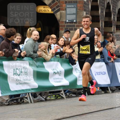 13.09.2026 - 21. swb-Marathon Bremen Strokosch-Dieckow http://msf.ph/oto/10283984 13.09.2026 10:31:03 Ziel 12458, 13537, 13554, 13603, 13602 meine-sportfotos.de