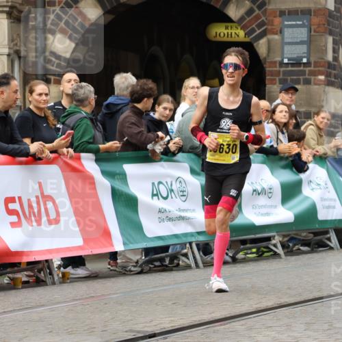 13.09.2026 - 21. swb-Marathon Bremen Strokosch-Dieckow http://msf.ph/oto/10284045 13.09.2026 10:31:08 Ziel 12458, 13537, 13554, 13630, 13571 meine-sportfotos.de