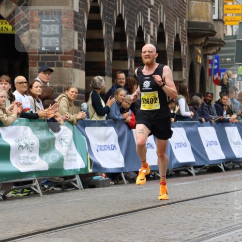 13.09.2026 - 21. swb-Marathon Bremen Strokosch-Dieckow http://msf.ph/oto/10284118 13.09.2026 10:31:17 Ziel 13537, 13554, 13572, 13630, 13504, 13571 meine-sportfotos.de