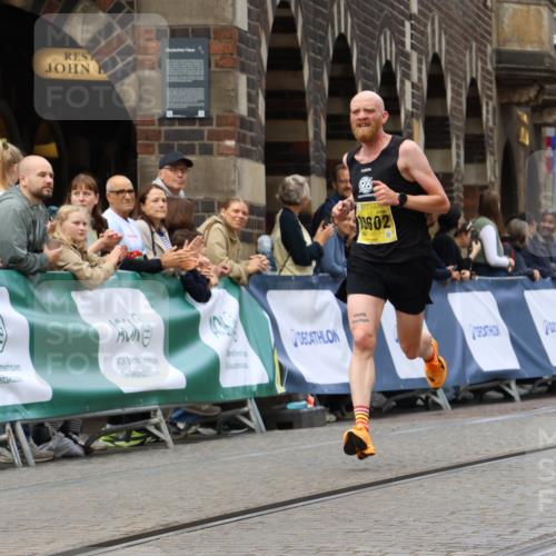 13.09.2026 - 21. swb-Marathon Bremen Strokosch-Dieckow http://msf.ph/oto/10284129 13.09.2026 10:31:17 Ziel 13537, 13554, 13572, 13630, 13504, 13571 meine-sportfotos.de