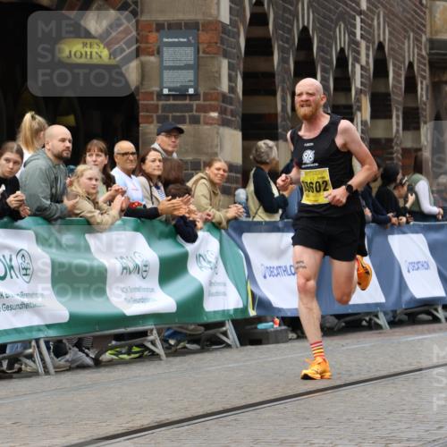 13.09.2026 - 21. swb-Marathon Bremen Strokosch-Dieckow http://msf.ph/oto/10284135 13.09.2026 10:31:17 Ziel 13537, 13554, 13572, 13630, 13504, 13571 meine-sportfotos.de