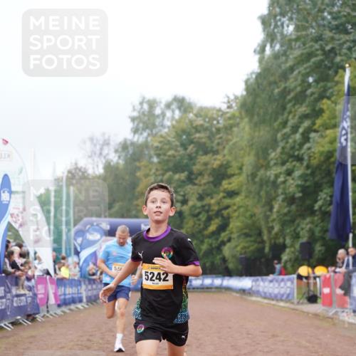13.09.2026 - Airport Race Dennis Weichert http://msf.ph/oto/10284212 13.09.2026 10:25:22 Ziel 382, 5095, 5242, 5469 meine-sportfotos.de