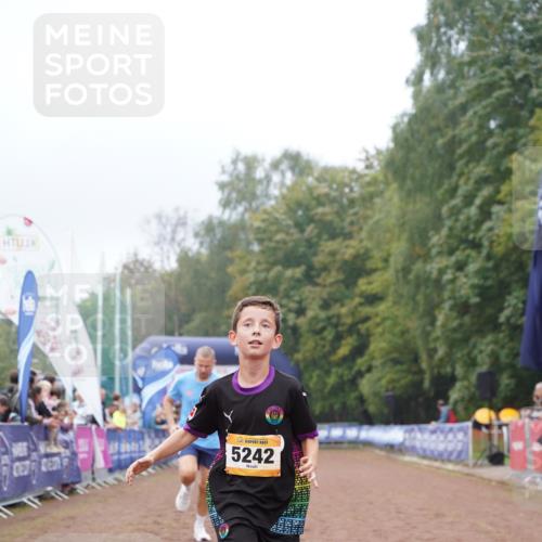 13.09.2026 - Airport Race Dennis Weichert http://msf.ph/oto/10284218 13.09.2026 10:25:23 Ziel 382, 5095, 5242, 5469 meine-sportfotos.de