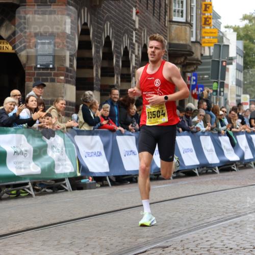 13.09.2026 - 21. swb-Marathon Bremen Strokosch-Dieckow http://msf.ph/oto/10284263 13.09.2026 10:31:43 Ziel 13504, 13571, 12457, 13533, 13536, 13573, 13618 meine-sportfotos.de