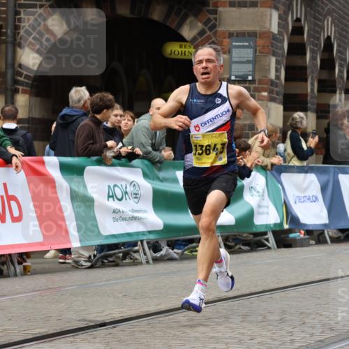 13.09.2026 - 21. swb-Marathon Bremen Strokosch-Dieckow http://msf.ph/oto/10284313 13.09.2026 10:31:54 Ziel 13504, 13643, 13543, 13582, 13632 meine-sportfotos.de