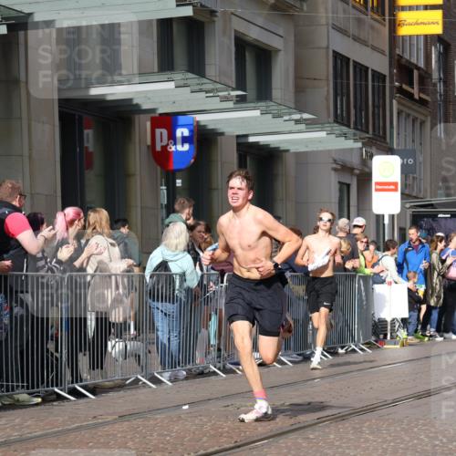13.09.2026 - 21. swb-Marathon Bremen Strokosch-Dieckow http://msf.ph/oto/10284328 13.09.2026 10:36:12 Ziel 11916, 12324, 12456, 12513, 13548, 13575, 10244, 11067, 13534 meine-sportfotos.de