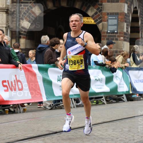 13.09.2026 - 21. swb-Marathon Bremen Strokosch-Dieckow http://msf.ph/oto/10284334 13.09.2026 10:31:54 Ziel 13504, 13643, 13543, 13582, 13632 meine-sportfotos.de