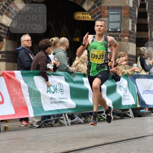 13.09.2026 - 21. swb-Marathon Bremen Strokosch-Dieckow http://msf.ph/oto/10284350 13.09.2026 10:32:00 Ziel 13504, 13533, 13643, 13543, 13582, 13632 meine-sportfotos.de