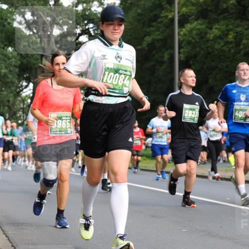 13.09.2026 - 21. swb-Marathon Bremen TobiasT http://msf.ph/oto/10284377 13.09.2026 12:08:53 Laufen 3965, 10084, 26, 2823, 400 meine-sportfotos.de