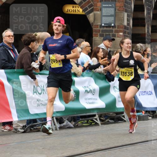 13.09.2026 - 21. swb-Marathon Bremen Strokosch-Dieckow http://msf.ph/oto/10284389 13.09.2026 10:32:02 Ziel 13504, 13533, 13536, 13643, 13543, 13582, 13632 meine-sportfotos.de