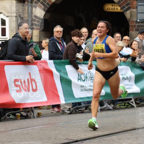 13.09.2026 - 21. swb-Marathon Bremen Strokosch-Dieckow http://msf.ph/oto/10284437 13.09.2026 10:32:04 Ziel 12457, 13533, 13536, 13573, 13618, 13643, 13543, 13582, 13632 meine-sportfotos.de