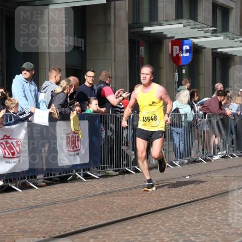 13.09.2026 - 21. swb-Marathon Bremen Strokosch-Dieckow http://msf.ph/oto/10284456 13.09.2026 10:36:28 Ziel 11738, 11916, 12456, 12520, 13606, 11067, 12324, 12513, 13548, 13575 meine-sportfotos.de