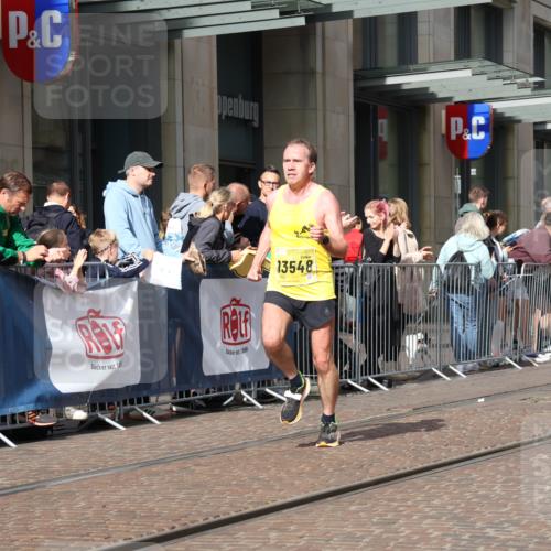 13.09.2026 - 21. swb-Marathon Bremen Strokosch-Dieckow http://msf.ph/oto/10284463 13.09.2026 10:36:28 Ziel 11738, 11916, 12456, 12520, 13606, 11067, 12324, 12513, 13548, 13575 meine-sportfotos.de