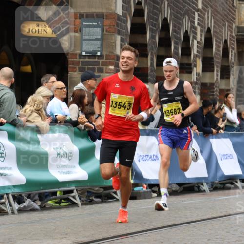 13.09.2026 - 21. swb-Marathon Bremen Strokosch-Dieckow http://msf.ph/oto/10284486 13.09.2026 10:32:16 Ziel 12457, 13533, 13536, 13543, 13573, 13618, 13524, 13564, 13638, 13639 meine-sportfotos.de