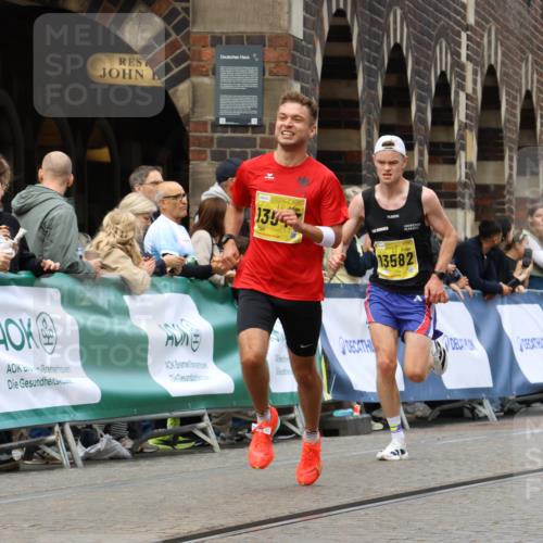 13.09.2026 - 21. swb-Marathon Bremen Strokosch-Dieckow http://msf.ph/oto/10284492 13.09.2026 10:32:16 Ziel 12457, 13533, 13536, 13543, 13573, 13618, 13524, 13564, 13638, 13639 meine-sportfotos.de