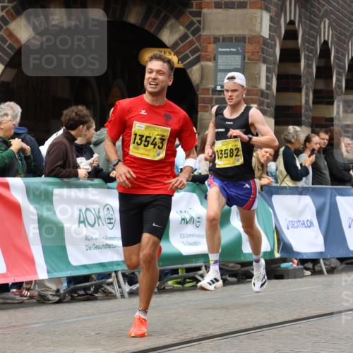 13.09.2026 - 21. swb-Marathon Bremen Strokosch-Dieckow http://msf.ph/oto/10284523 13.09.2026 10:32:16 Ziel 12457, 13533, 13536, 13543, 13573, 13618, 13524, 13564, 13638, 13639 meine-sportfotos.de