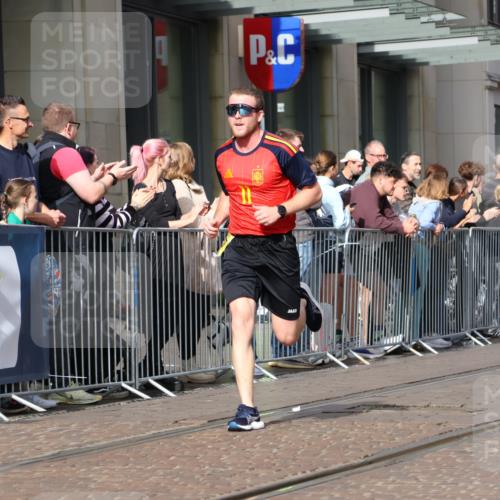 13.09.2026 - 21. swb-Marathon Bremen Strokosch-Dieckow http://msf.ph/oto/10284538 13.09.2026 10:36:44 Ziel 10961, 11654, 12520, 13568, 13606, 11738, 11916, 12456, 13548 meine-sportfotos.de