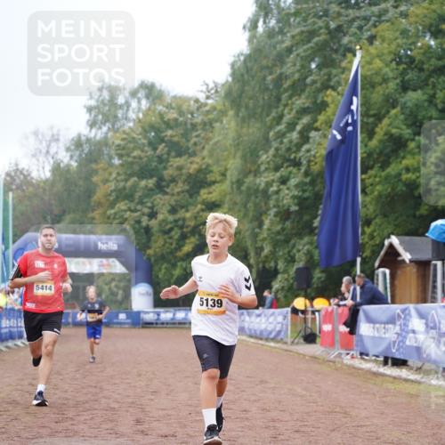 13.09.2026 - Airport Race Dennis Weichert http://msf.ph/oto/10284543 13.09.2026 10:25:49 Ziel 5063, 5139, 5346, 5414 meine-sportfotos.de