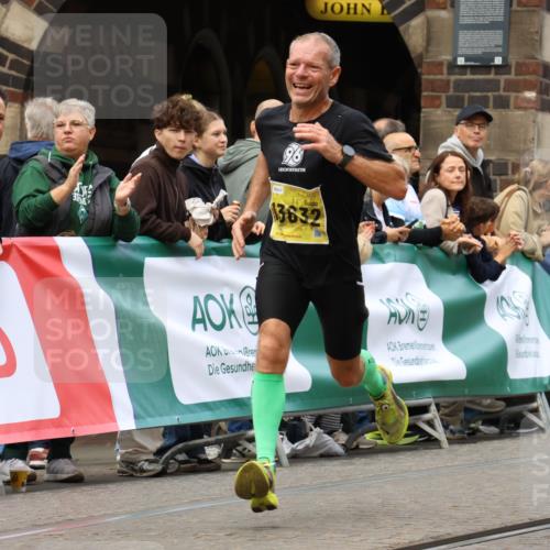 13.09.2026 - 21. swb-Marathon Bremen Strokosch-Dieckow http://msf.ph/oto/10284555 13.09.2026 10:32:18 Ziel 12457, 13533, 13536, 13543, 13573, 13582, 13618, 13632, 13524, 13564, 13638, 13639 meine-sportfotos.de