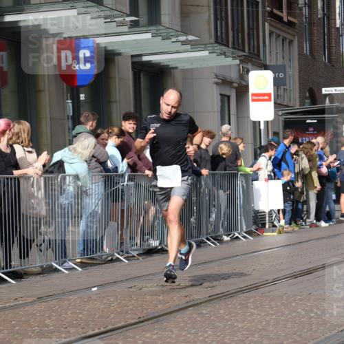 13.09.2026 - 21. swb-Marathon Bremen Strokosch-Dieckow http://msf.ph/oto/10284586 13.09.2026 10:36:51 Ziel 10502, 10961, 11654, 12520, 13568, 11738, 11916, 12456, 13606 meine-sportfotos.de