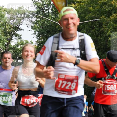 13.09.2026 - 21. swb-Marathon Bremen TobiasT http://msf.ph/oto/10284653 13.09.2026 12:09:49 Laufen 8989, 1729, 1560 meine-sportfotos.de