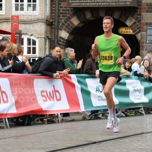 13.09.2026 - 21. swb-Marathon Bremen Strokosch-Dieckow http://msf.ph/oto/10284655 13.09.2026 10:32:34 Ziel 13543, 13564, 13582, 13632, 13638, 13639, 13550, 13599, 13622 meine-sportfotos.de