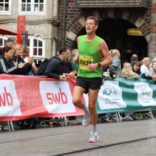 13.09.2026 - 21. swb-Marathon Bremen Strokosch-Dieckow http://msf.ph/oto/10284684 13.09.2026 10:32:35 Ziel 13543, 13564, 13582, 13632, 13638, 13639, 13550, 13599, 13622 meine-sportfotos.de