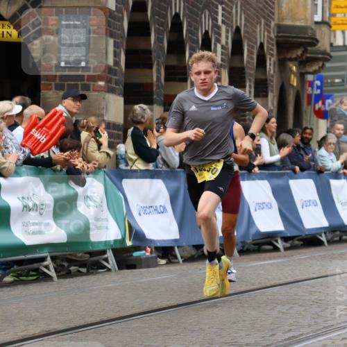 13.09.2026 - 21. swb-Marathon Bremen Strokosch-Dieckow http://msf.ph/oto/10284800 13.09.2026 10:32:59 Ziel 13524, 13550, 13599, 13622 meine-sportfotos.de
