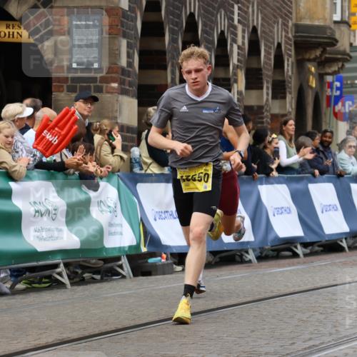 13.09.2026 - 21. swb-Marathon Bremen Strokosch-Dieckow http://msf.ph/oto/10284812 13.09.2026 10:32:59 Ziel 13524, 13550, 13599, 13622 meine-sportfotos.de
