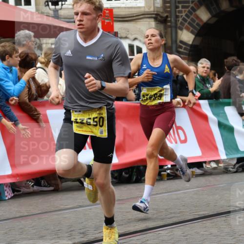 13.09.2026 - 21. swb-Marathon Bremen Strokosch-Dieckow http://msf.ph/oto/10284832 13.09.2026 10:33:00 Ziel 13524, 13550, 13599, 13622 meine-sportfotos.de